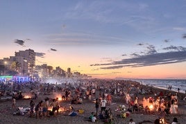 Noche de San Juan en la playa.