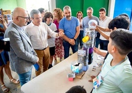 Participantes en el concurso junto a las autoridades.