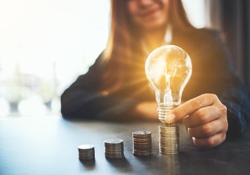 El precio de la luz se desinfla este domingo y vuelve al negativo: las horas más baratas y caras el 22 de junio