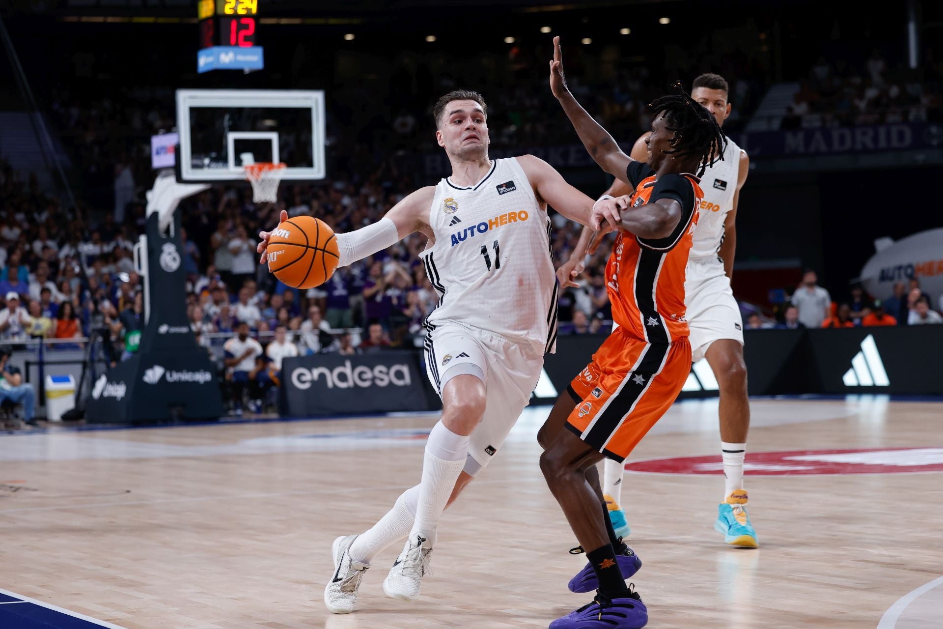 FOTOS | Así ha sido el segundo partido de la final de la ACB entre el Valencia Basket y el Real Madrid