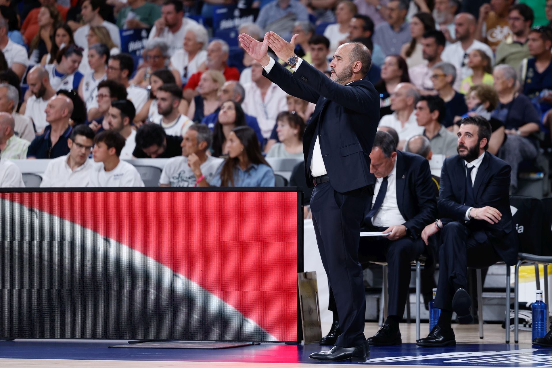 FOTOS | Así ha sido el segundo partido de la final de la ACB entre el Valencia Basket y el Real Madrid