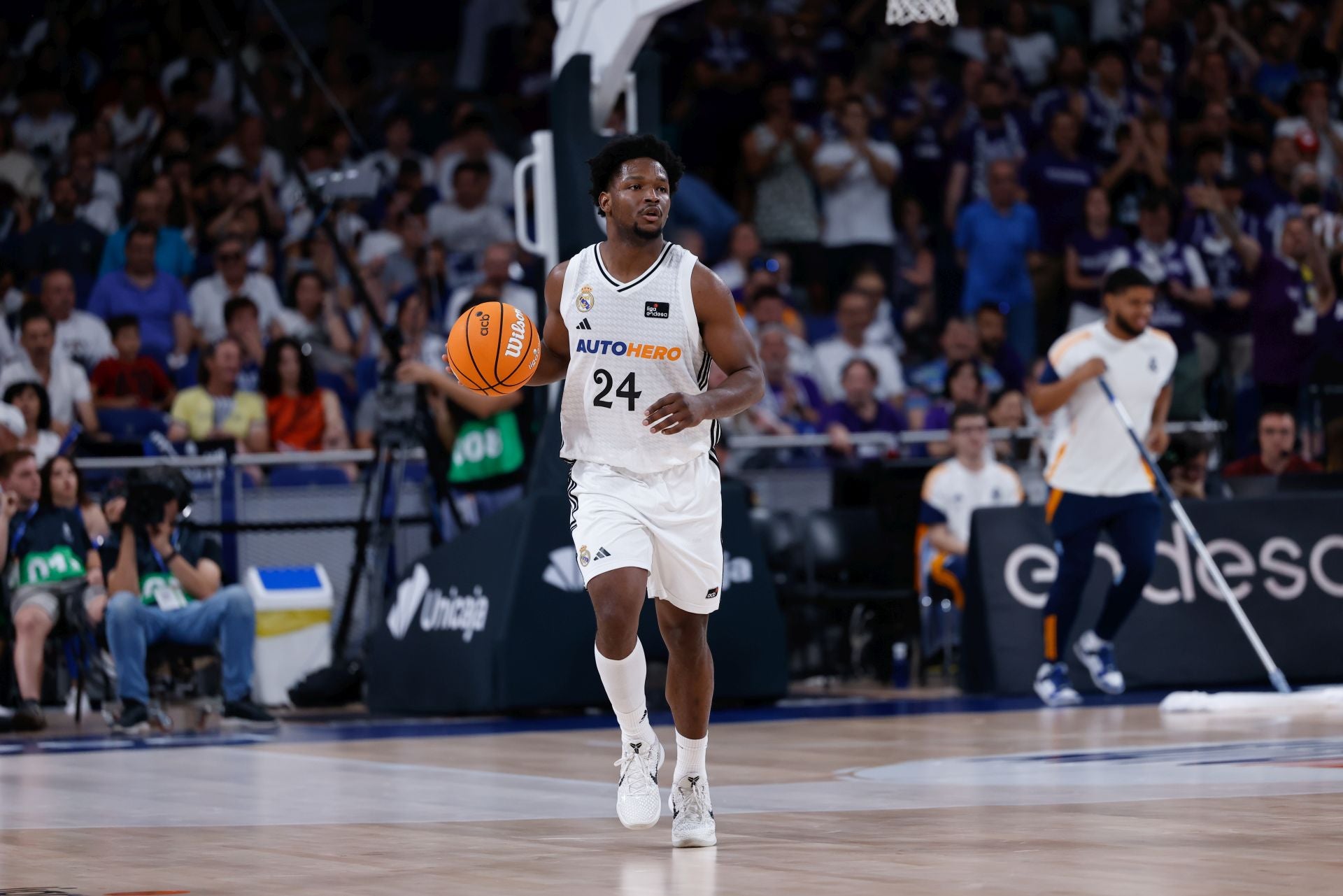 FOTOS | Así ha sido el segundo partido de la final de la ACB entre el Valencia Basket y el Real Madrid