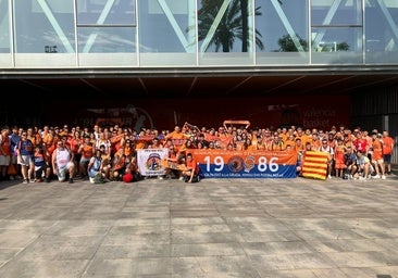 La marea taronja pone rumbo a Madrid para apoyar al Valencia Basket