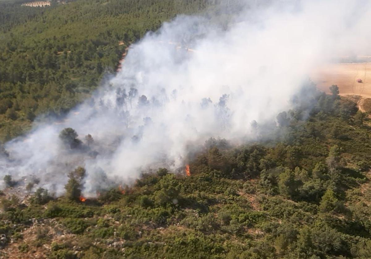 Vista del incendio en Bocairent.