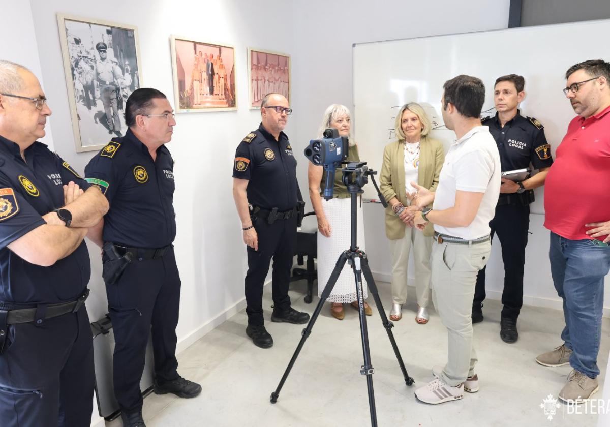 Radar móvil que se ha puesto a prueba en Bétera.