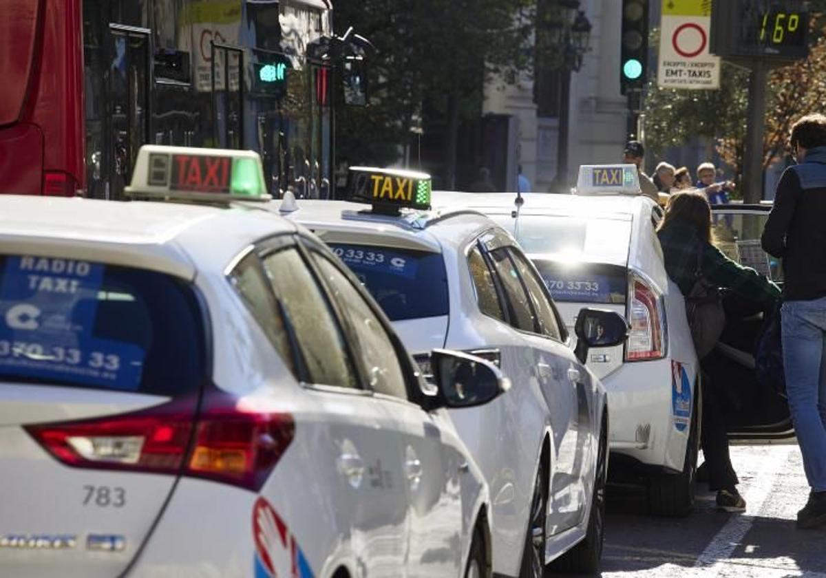 Servicio de taxis en Valencia.