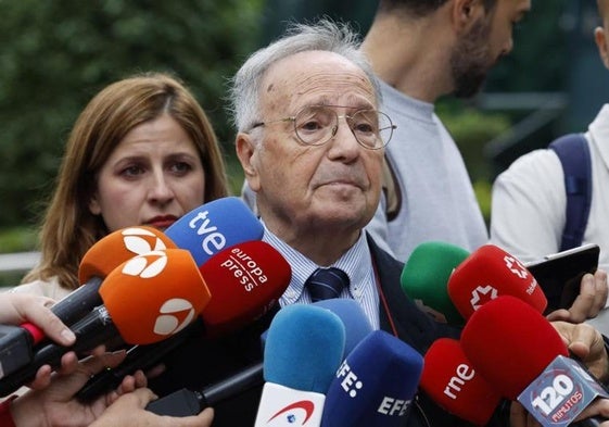 Miguel Bernad, secretario general de Manos Limpias.
