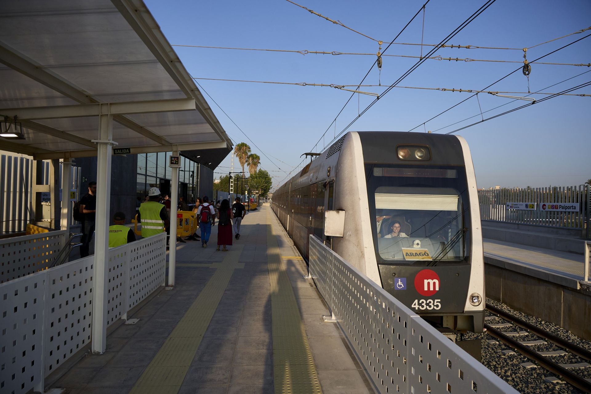 Todas las imágenes de apertura del metro en la zona cero de la dana