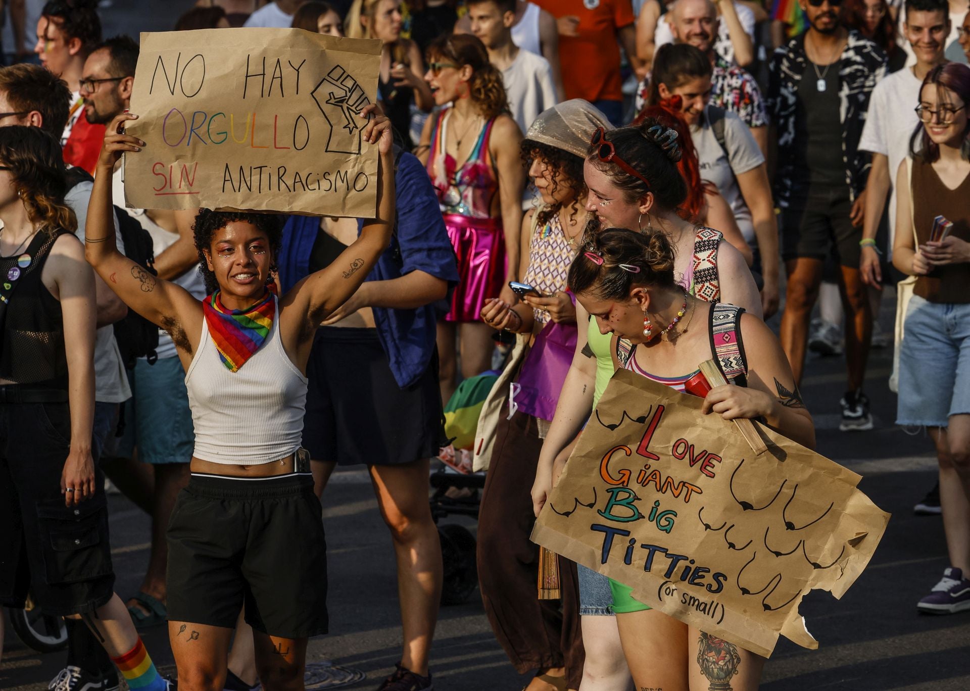 FOTOS | Manifestación del Orgullo 2025 en Valencia