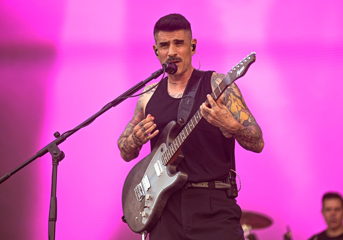 Álvaro, cantante de Pignoise, durante su actuación en el Bigsound.