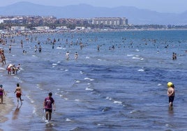 Una playa de Valencia, imagen de archivo.