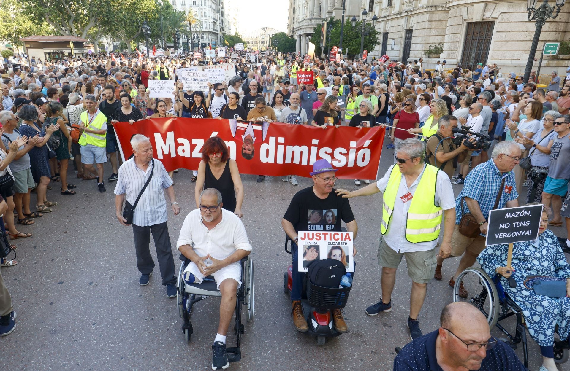 FOTOS | Octava manifestación contra la gestión de la dana en Valencia