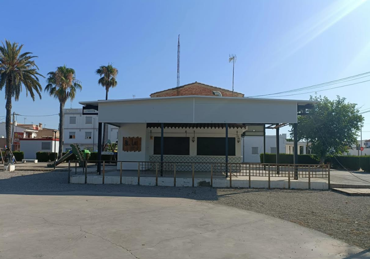 Almenara saca a licitación el bar del parque municipal de la Playa Casablanca