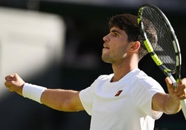 Carlos Alcaraz en su debut ante Fabio Fognini.