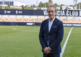 Ricardo Arias posa en el Estadi Antonio Puchades.