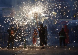 Correfoc en las calles de Valencia en una imagen de archivo.
