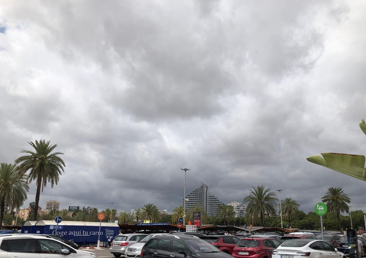 Las tormentas serán más probables por la tarde.