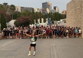 Diego Franco, impulsor de Frolik, con parte de la comunidad de runners.