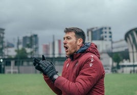 José Vicente Oltra, el nuevo ayudante del entrenador del Valencia, Carlos Corberán.