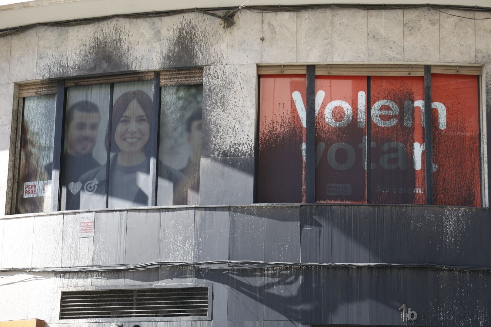 Vandalizan la sede del PSPV-PSOE en Valencia