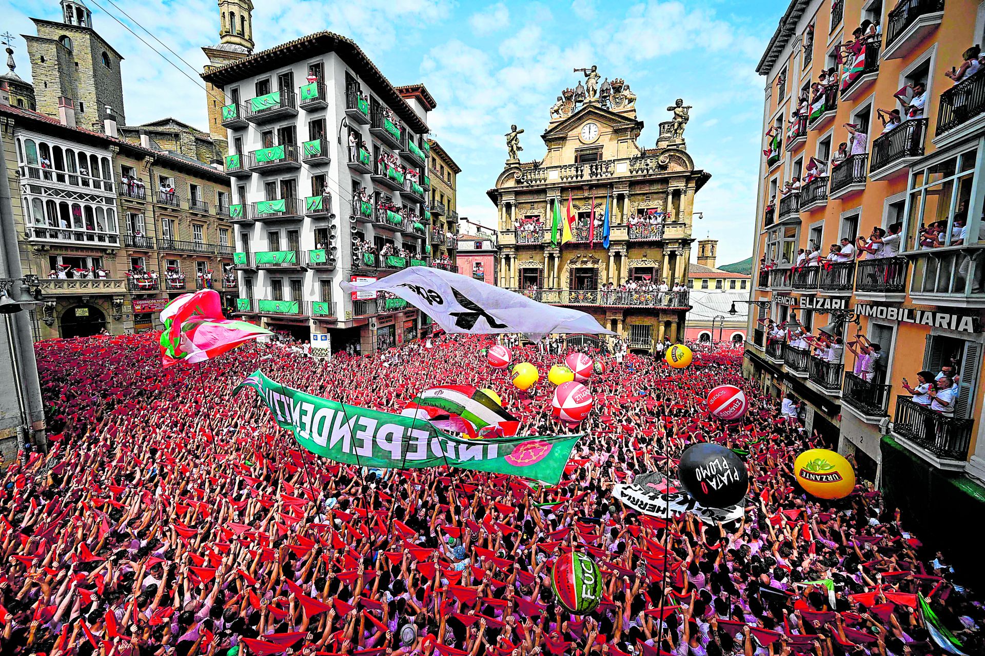 El primer encierro de San Fermín 2025, en imágenes