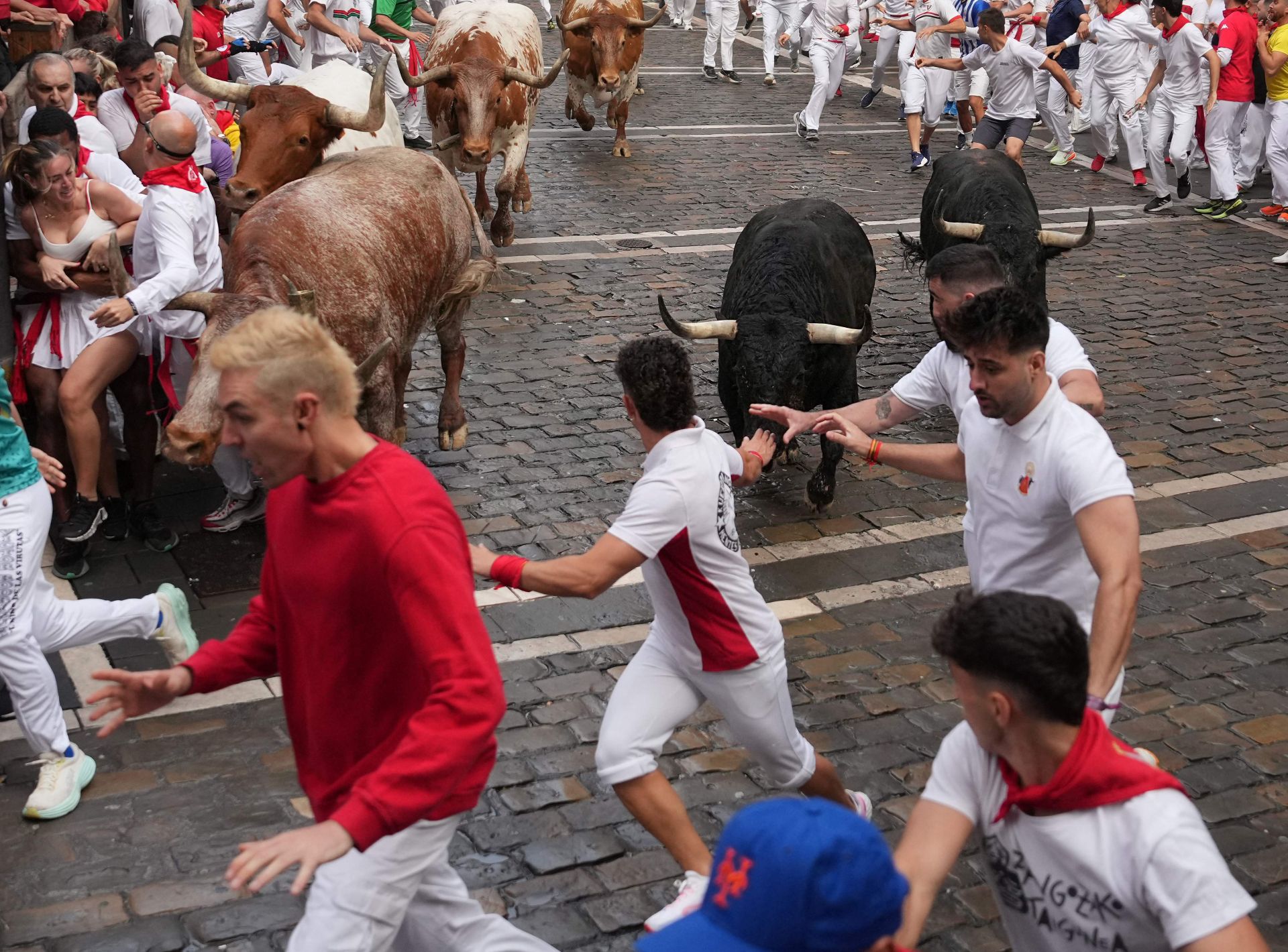 El primer encierro de San Fermín 2025, en imágenes