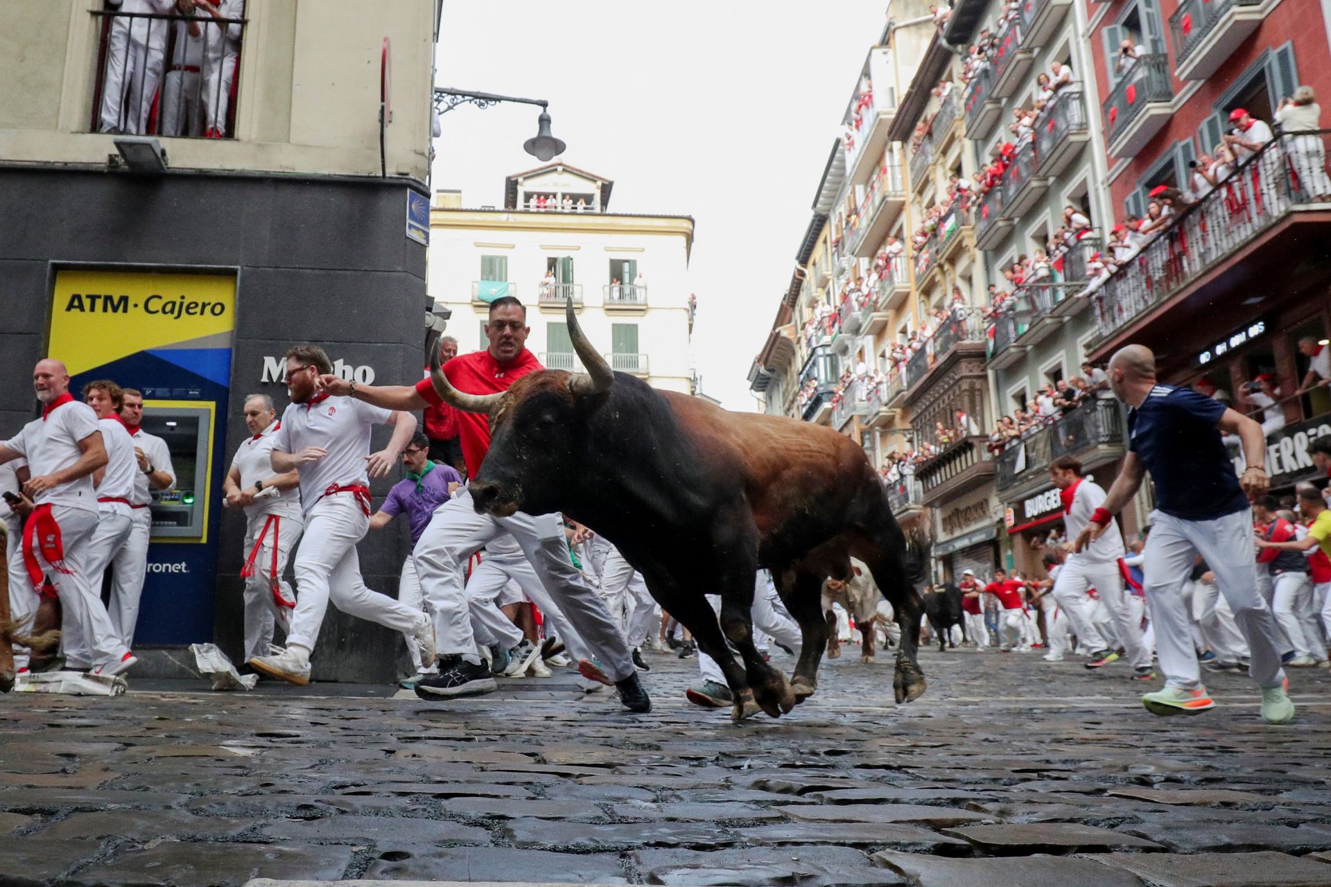 El primer encierro de San Fermín 2025, en imágenes