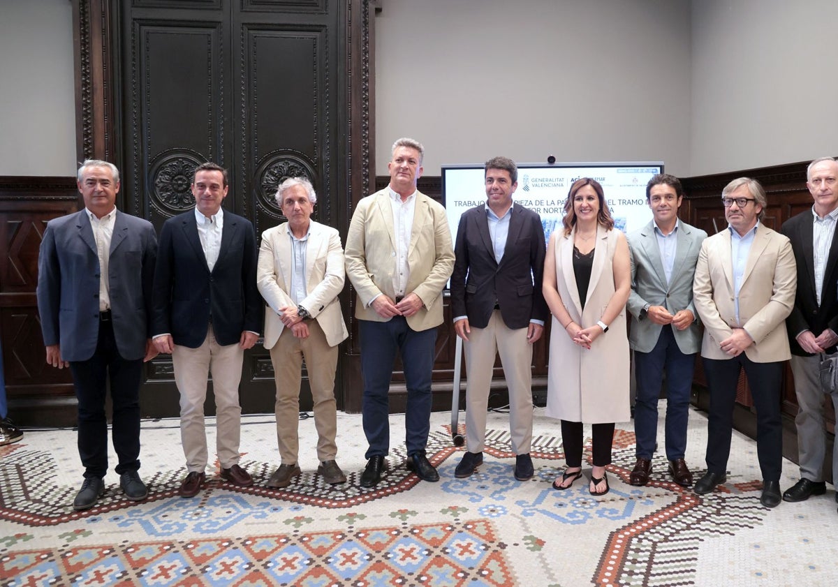 Imagen principal - Acto de firma del convenio entre Generalitat y Ayuntamiento de Valencia.