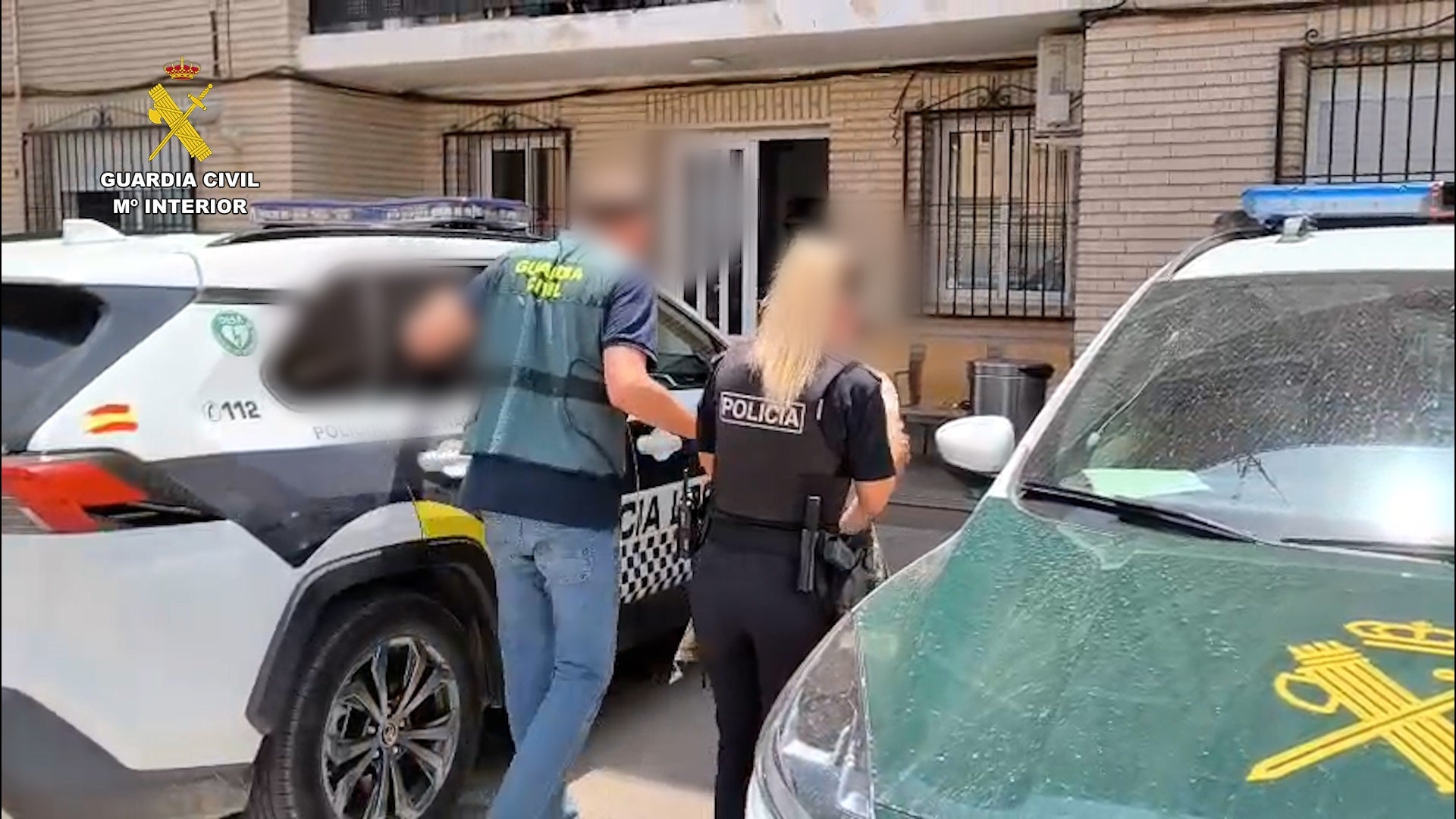Una pareja apuñala a un vecino de Náquera para robarle el móvil y la cartera en su domicilio