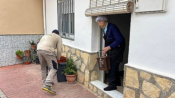 La Vall de Gallinera reduce en más de 15 toneladas la basura no reciclable gracias al servicio de recogida puerta a puerta