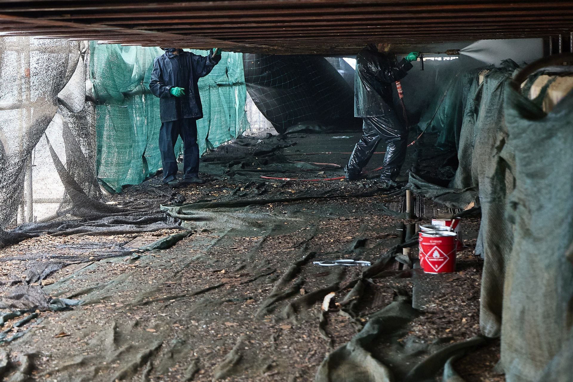 FOTOS | La Marina inicia las obras del restaurante Panorama, abandonado en la escollera de Valencia