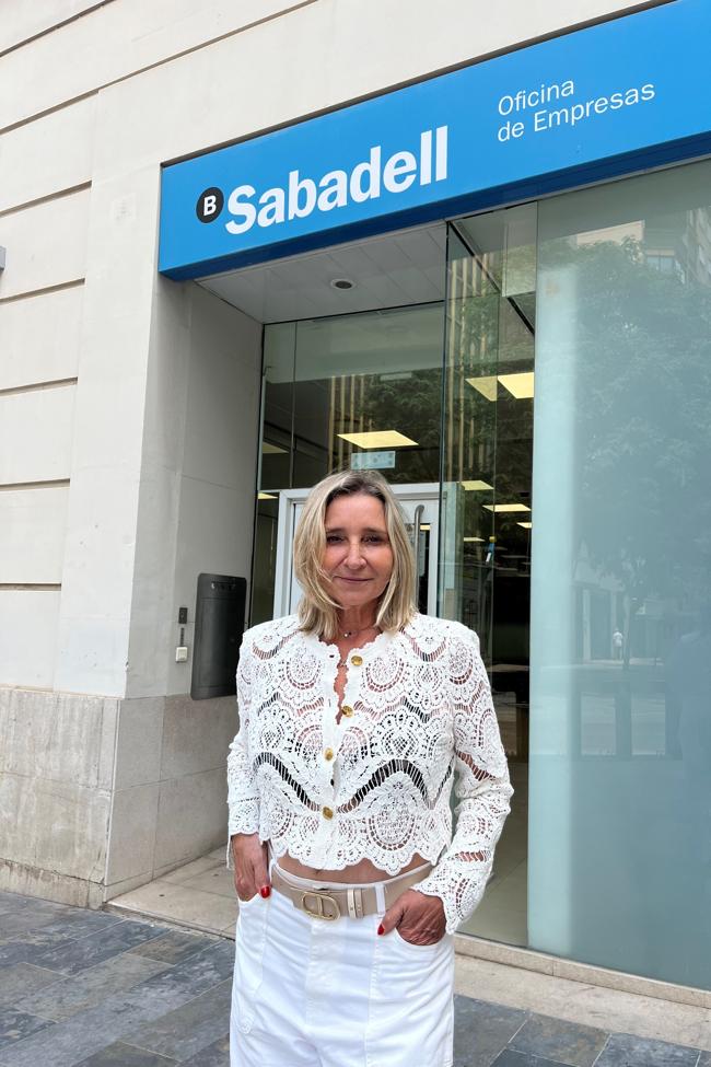 Loles Champel, directora de Negocio de la Territorial Este de Banco Sabadell