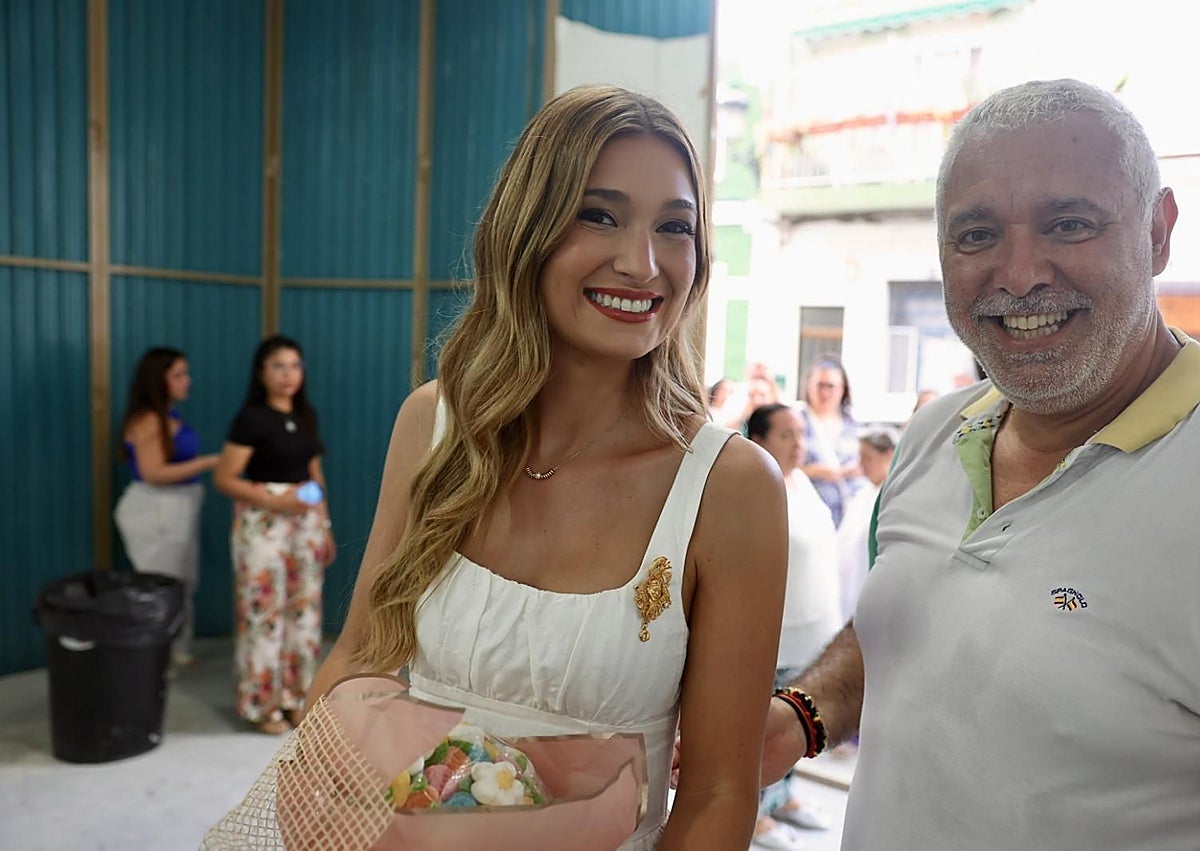 Imagen secundaria 1 - Inauguración oficial de la sede de la agrupación del Marítimo que presidía Julián Carabantes, con la presencia de Berta Peiró (FMV 2025).