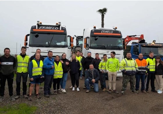 Agricultores aragoneses que ayudaron en la dana.