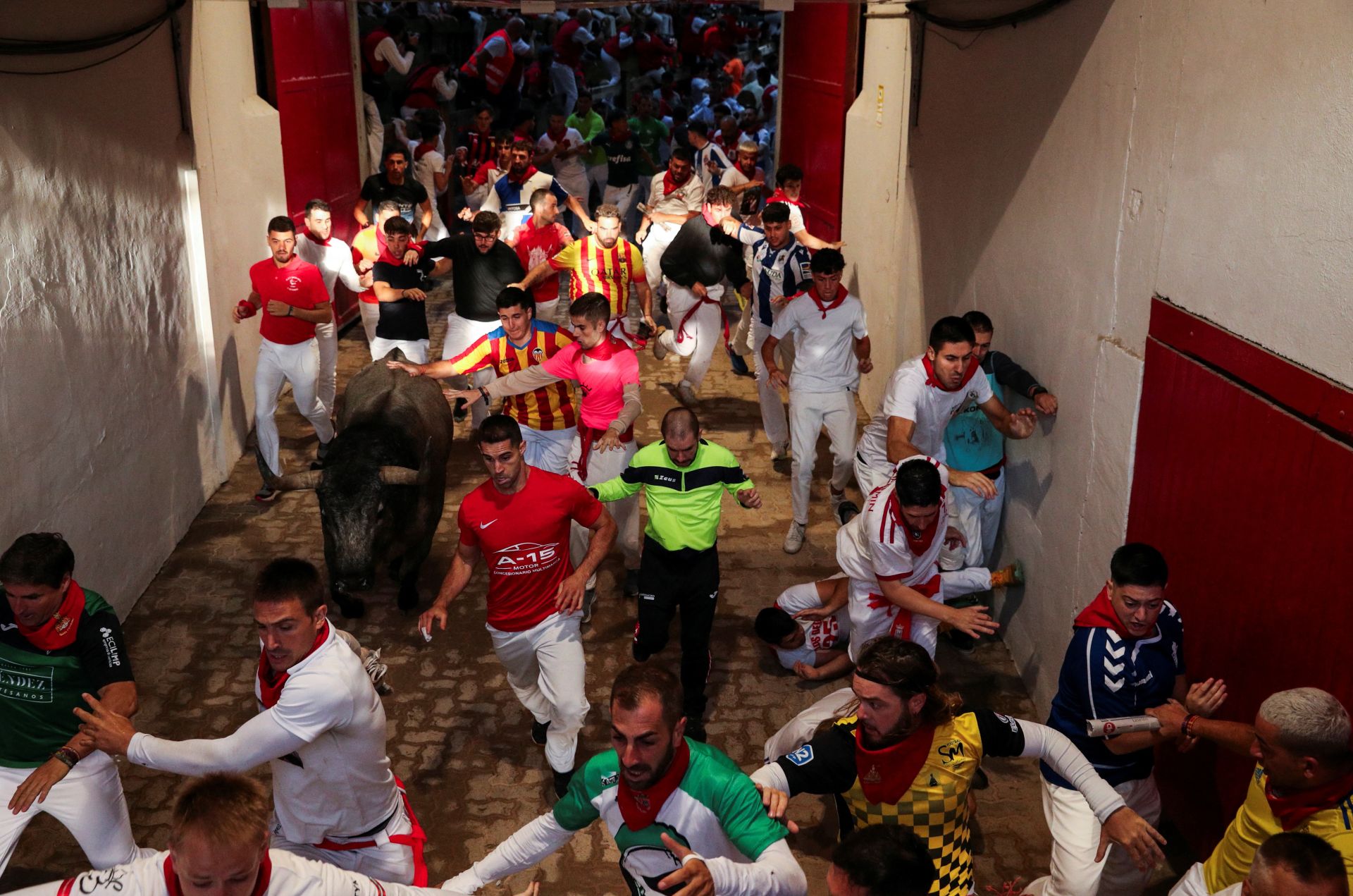El sexto encierro de San Fermín 2025, en imágenes