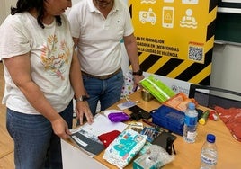 Formación sobre el kit de emergencias.