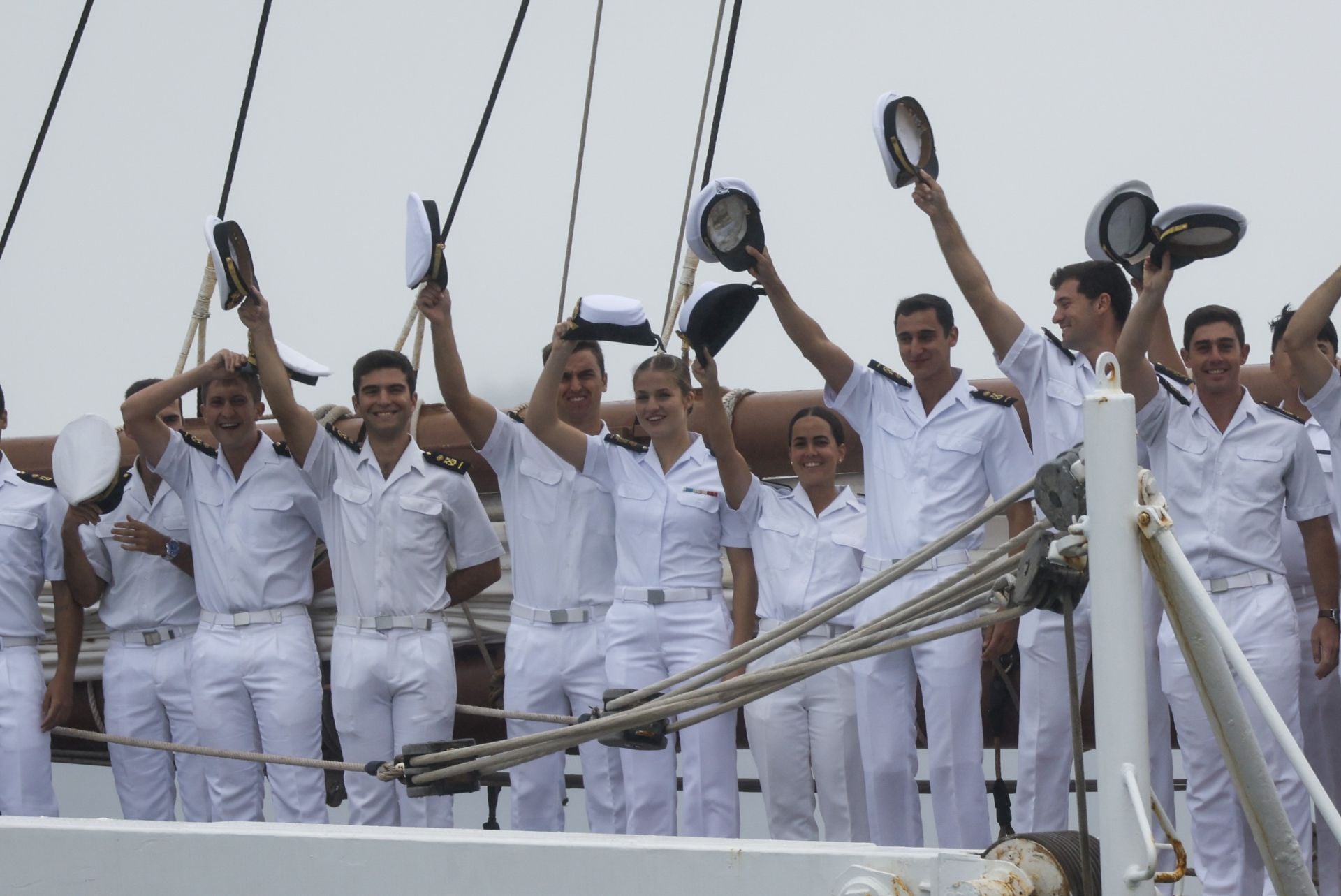Fotos: La princesa Leonor llega a Marín y finaliza su crucero de instrucción a bordo de Elcano