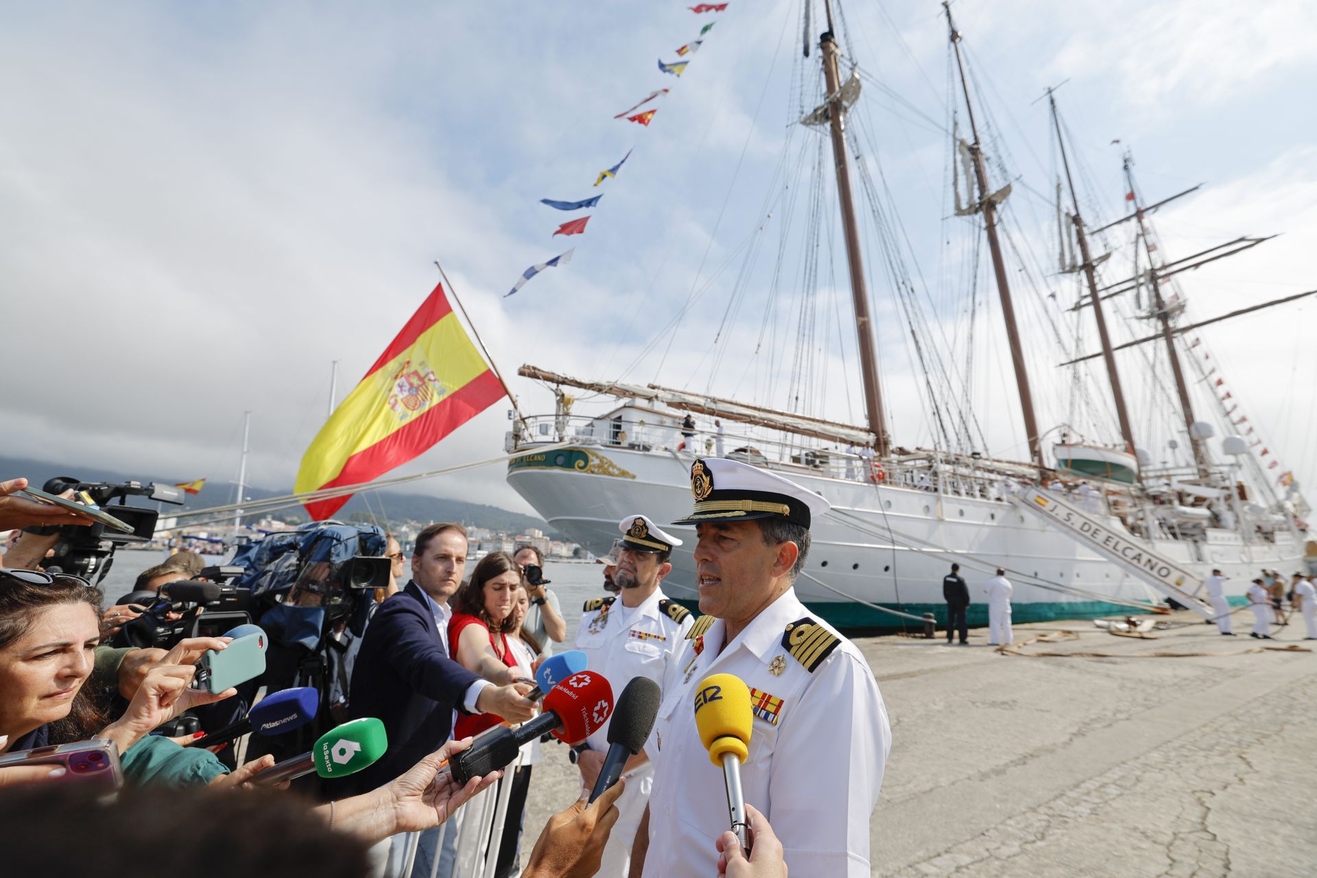 Fotos: La princesa Leonor llega a Marín y finaliza su crucero de instrucción a bordo de Elcano