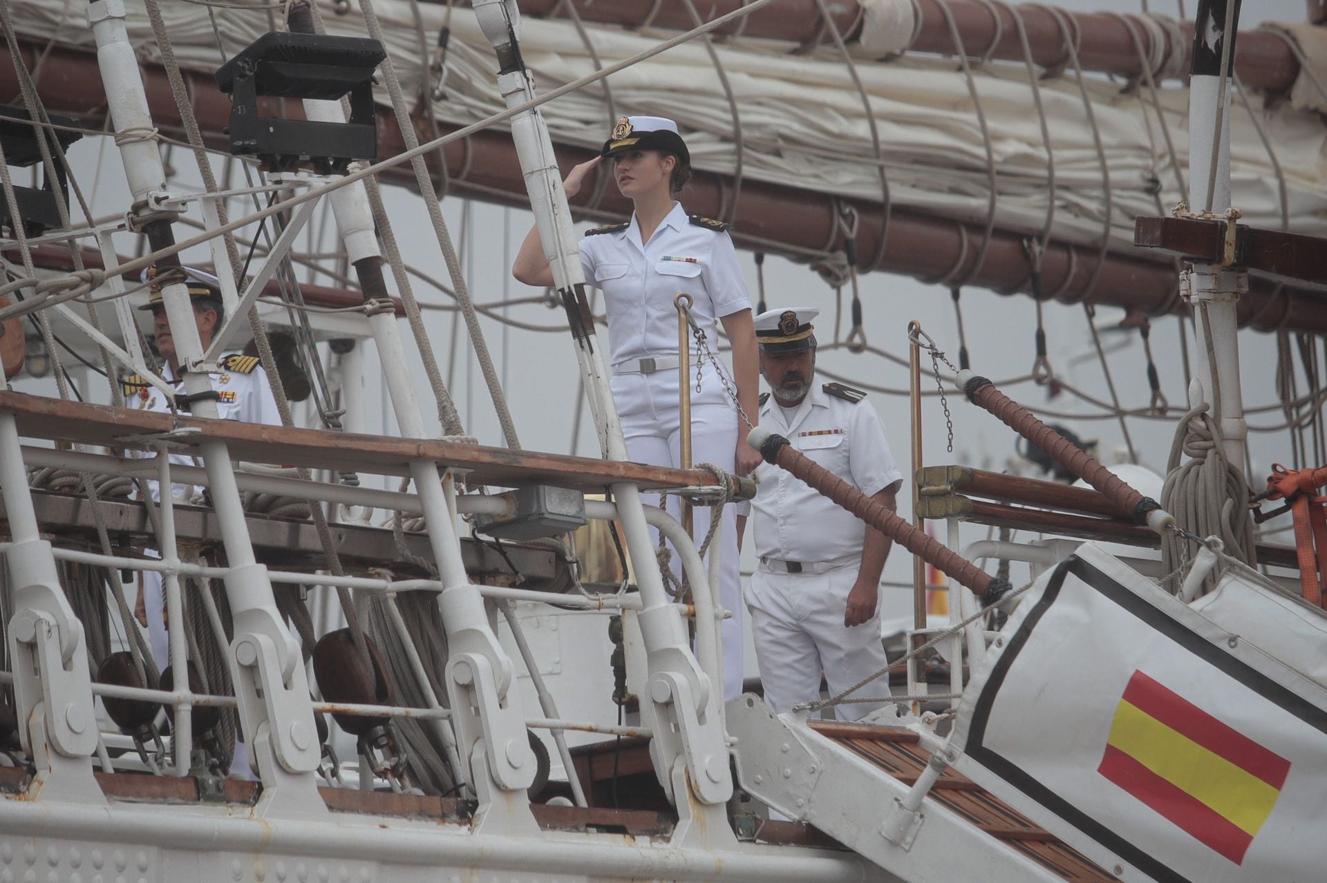 Fotos: La princesa Leonor llega a Marín y finaliza su crucero de instrucción a bordo de Elcano