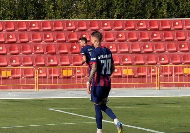 Samu Castillejo durante el partido en La Nucía