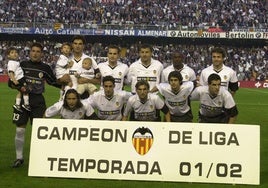 Alineación del Valencia en el útlimo partido de la temporada 2001/2002.