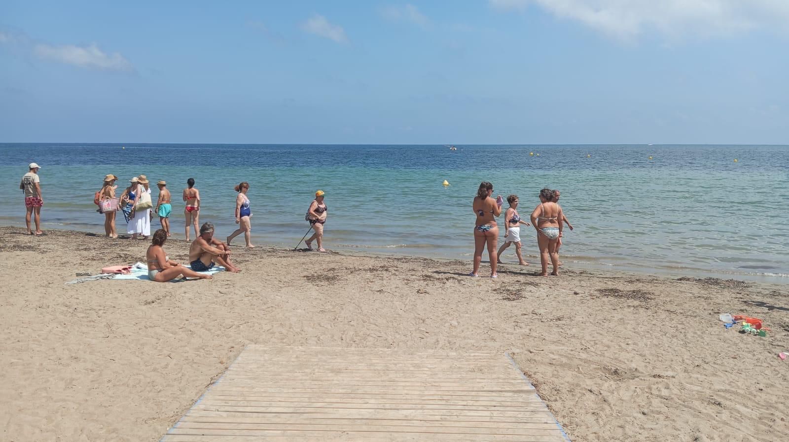 FOTOS | Cierran otras tres playas en Dénia por contaminación fecal