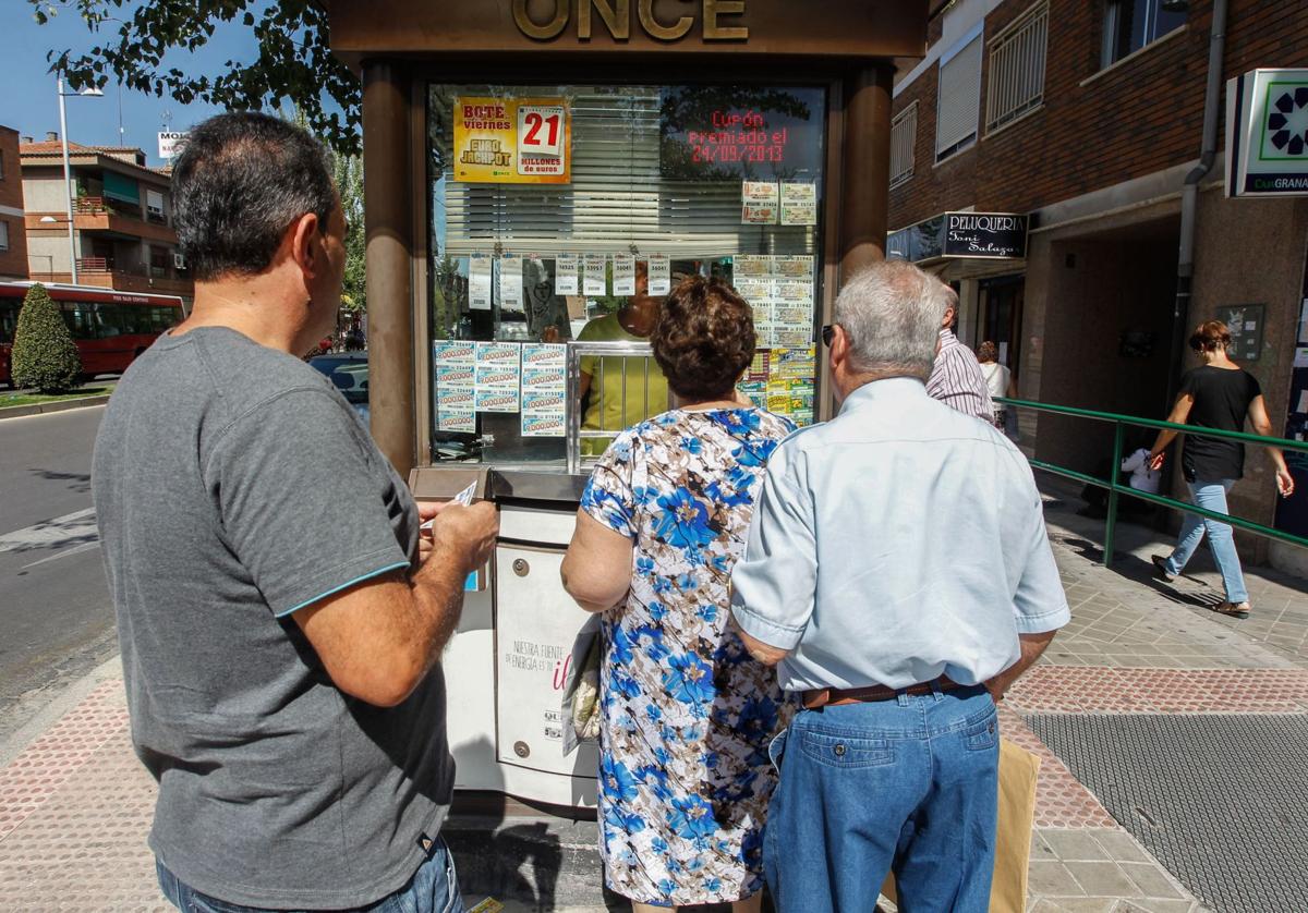 Un kiosko de la ONCE, en una imagen de archivo.