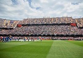 Mestalla, durante un partido de fútbol del Valencia.