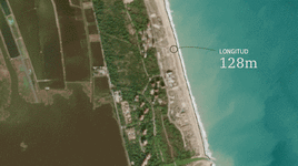 Bañistas en la playa de la Garrofera de Valencia.