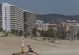 Apartamentos en primera línea de playa en Cullera.