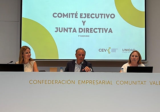 Esther Guilabert, Salvador Navarro e Inmaculada García.