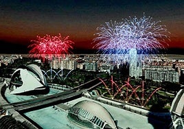 Castillo de fuegos articiales en Valencia.