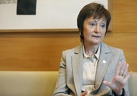 La rectora de la Universitat de València, Mavi Mestre.