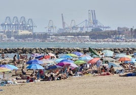 Playa en Valencia, en una imagen reciente.